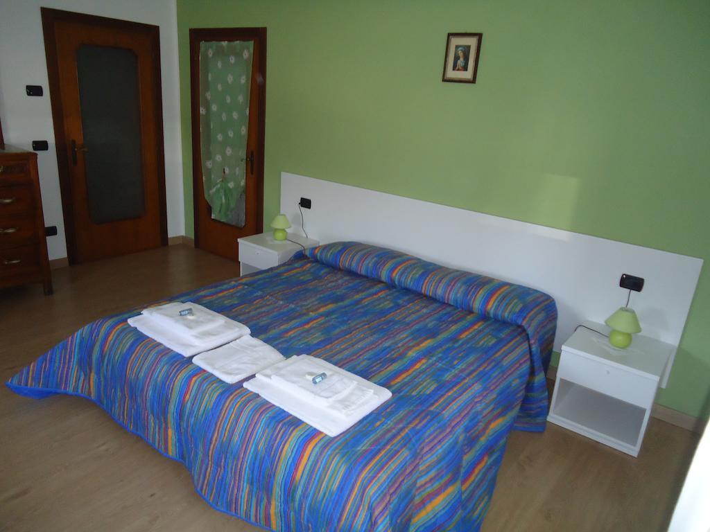 فيرونا Spagna B&B الغرفة الصورة